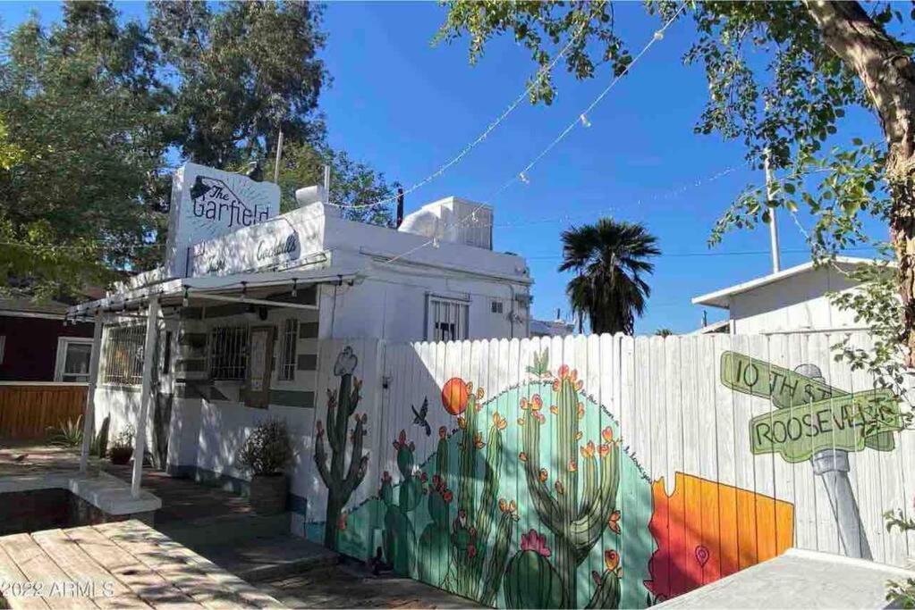 Quaint Historic Cottage In Downtown Phoenix Bagian luar foto